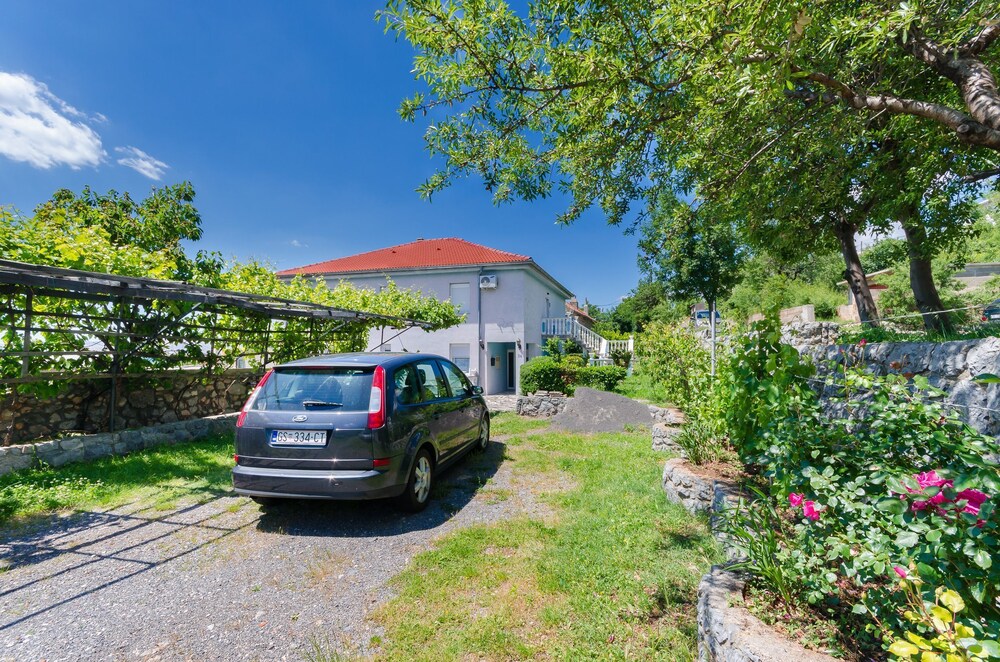 Apartments Cvita