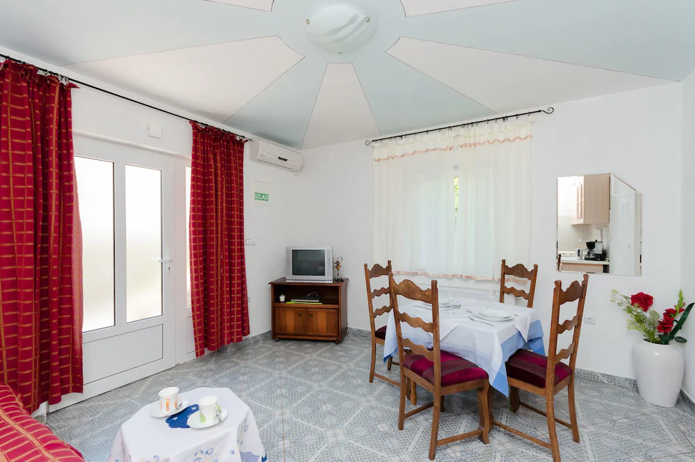 Apartments Cvita
