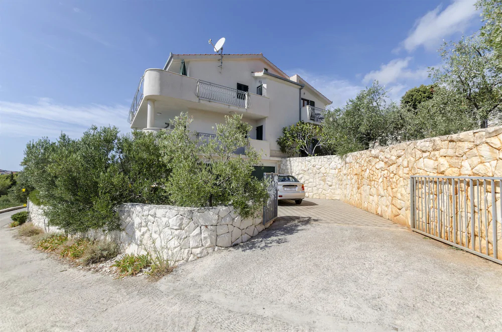 Apartments Ivan