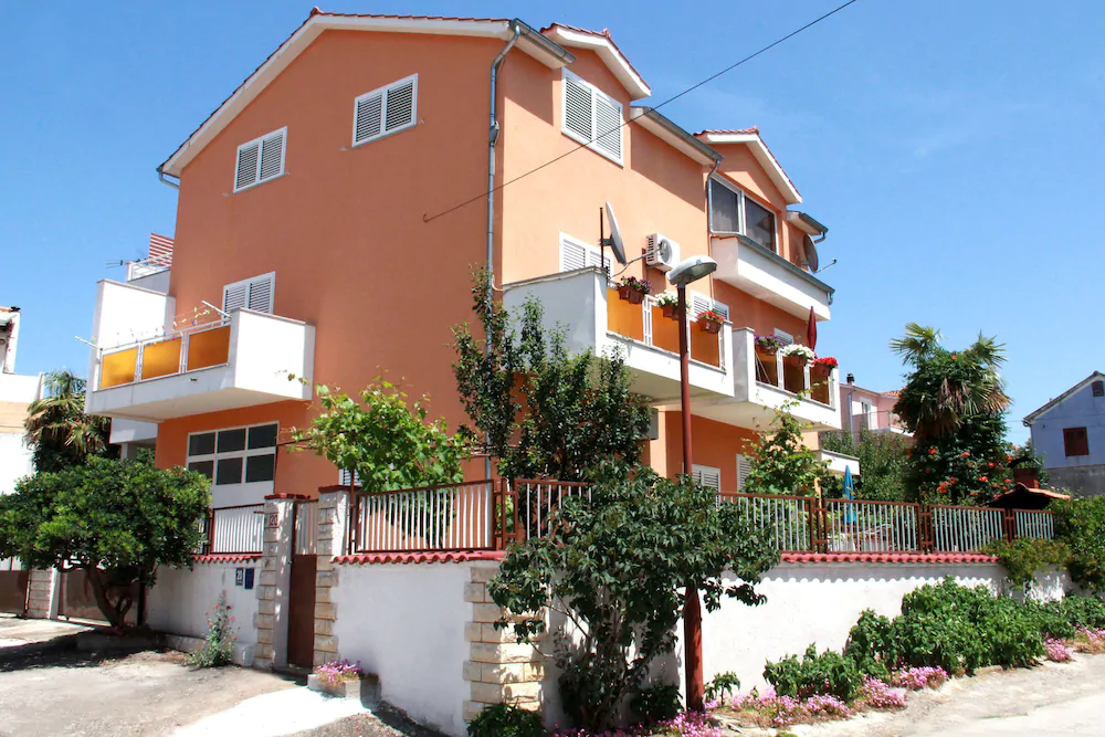 Apartments Cace