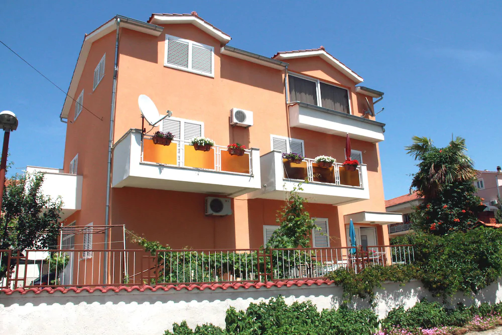 Apartments Cace