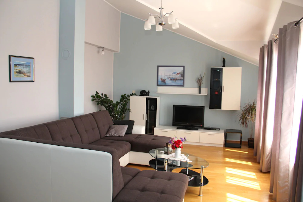 Apartments Cace