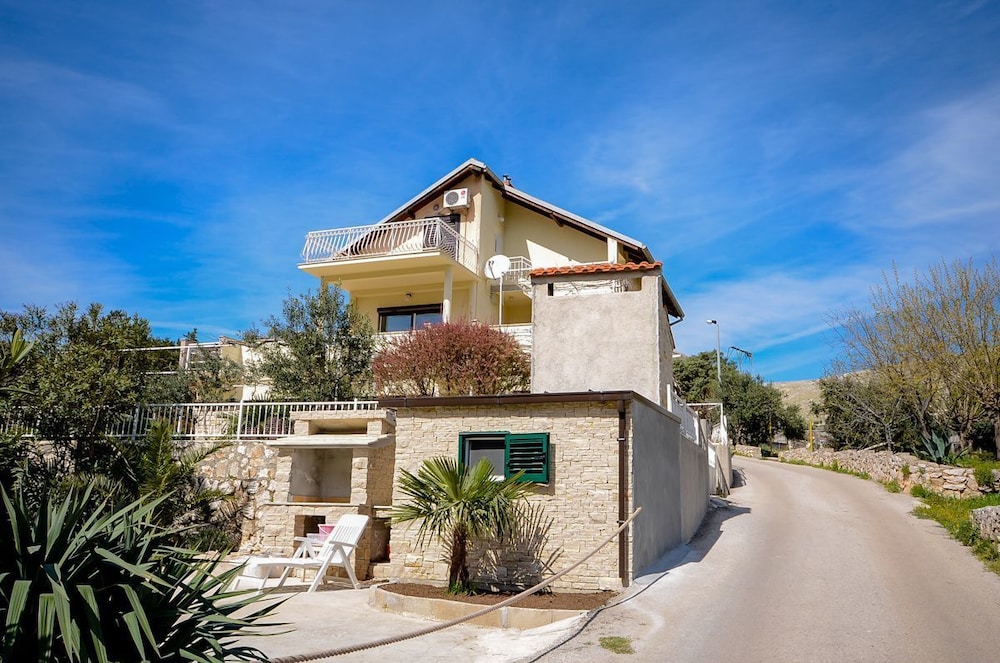 Apartments Danira