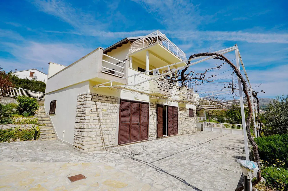 Apartments Danira