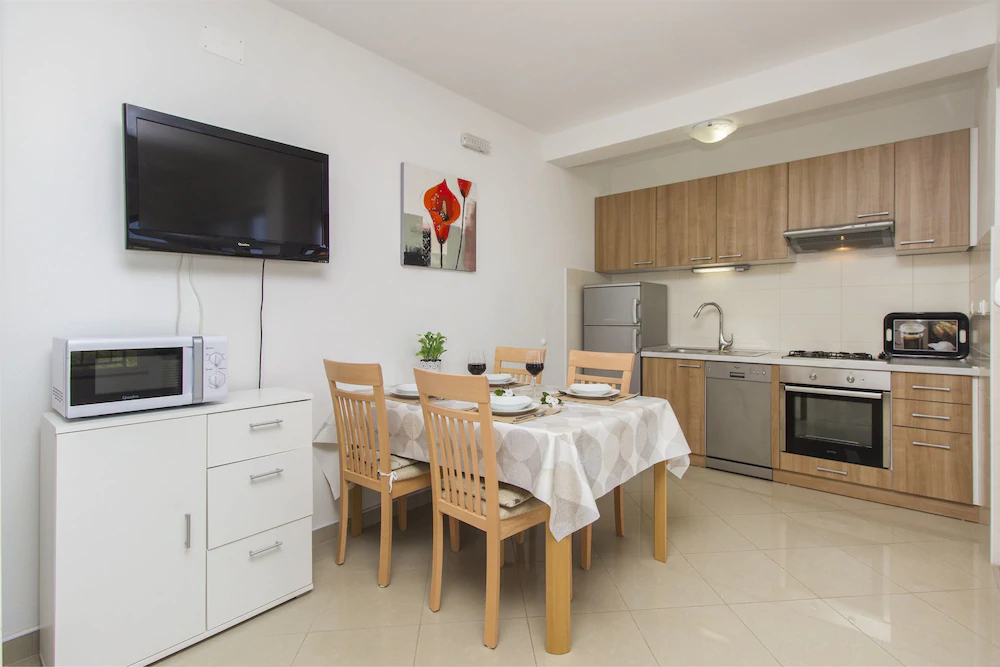 Apartments Lenija