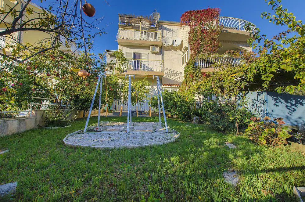 Apartments Nada