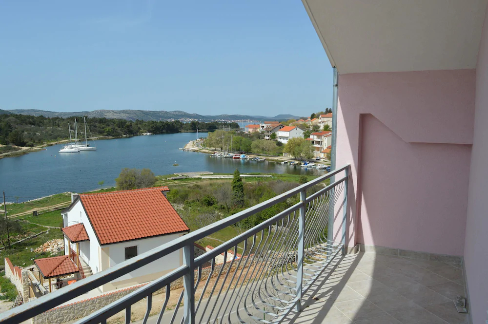 Apartments Slavica Bilice