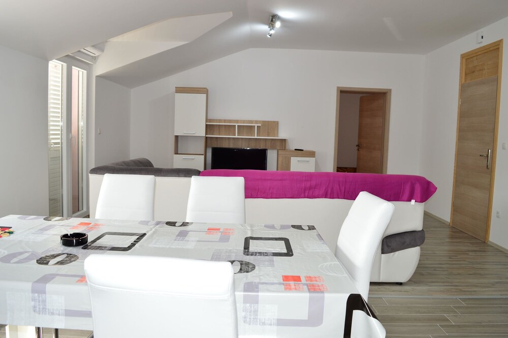 Apartments Slavica Bilice