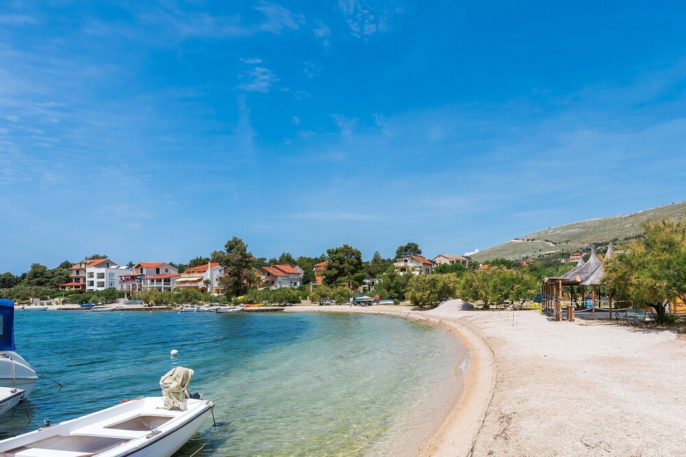 Apartments Teana