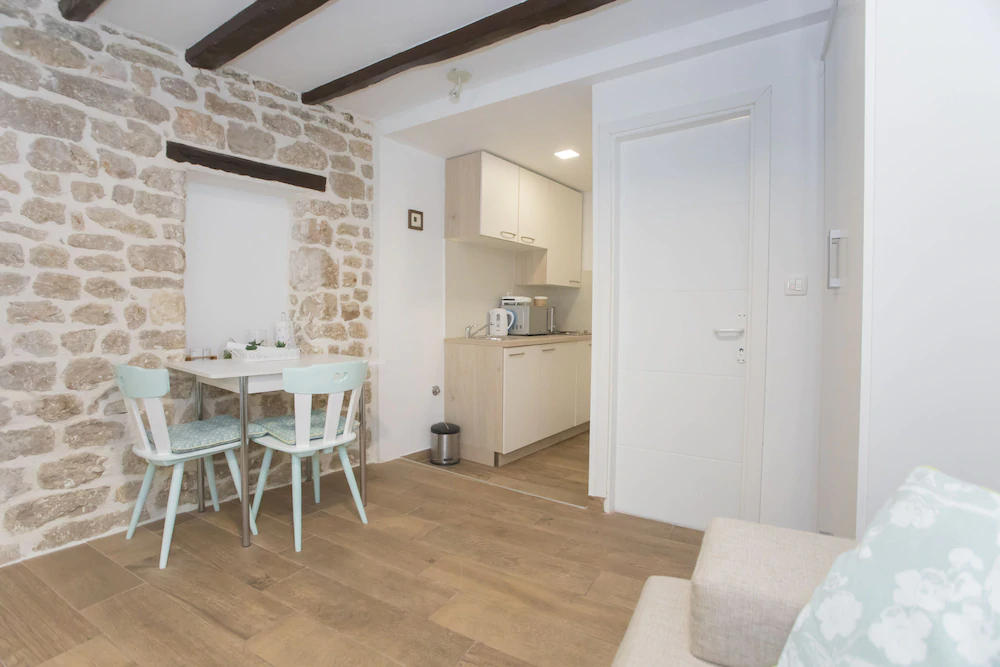 Aurum Apartments
