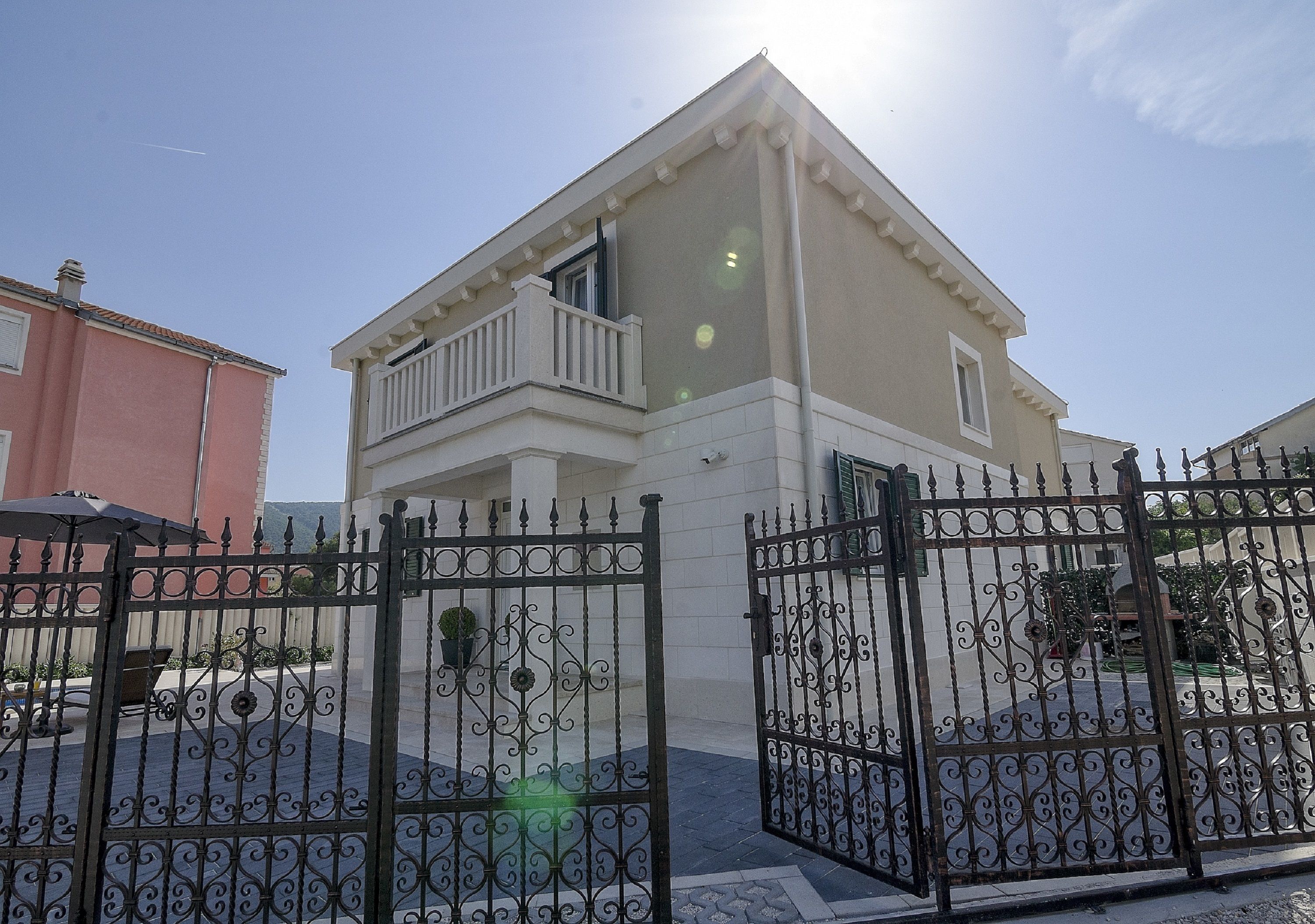 Villa Kami