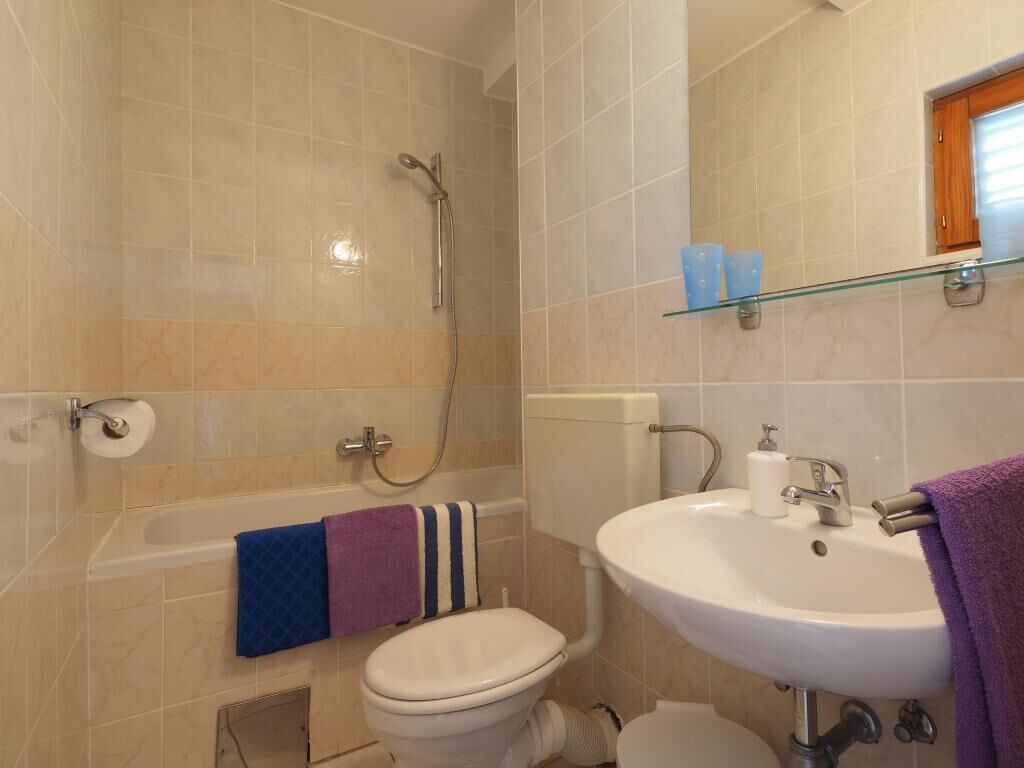 Apartments & Room Eva Slano