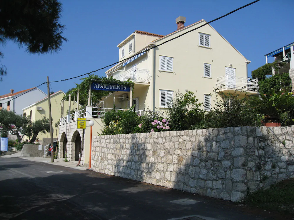 Apartments Bujak