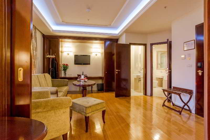 Hotel President