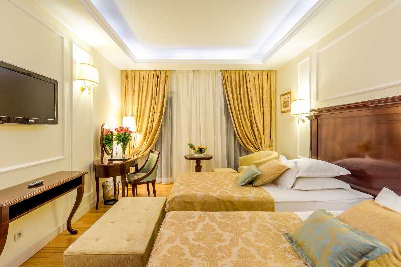 Hotel President