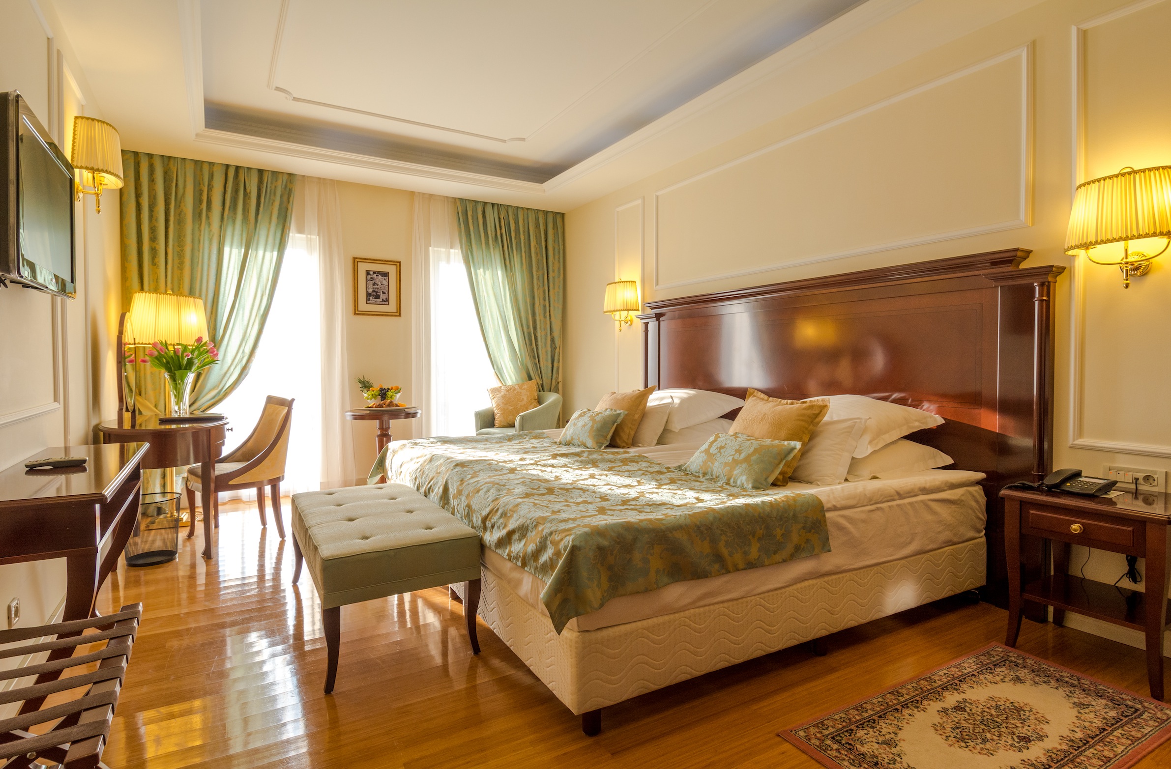 Hotel President
