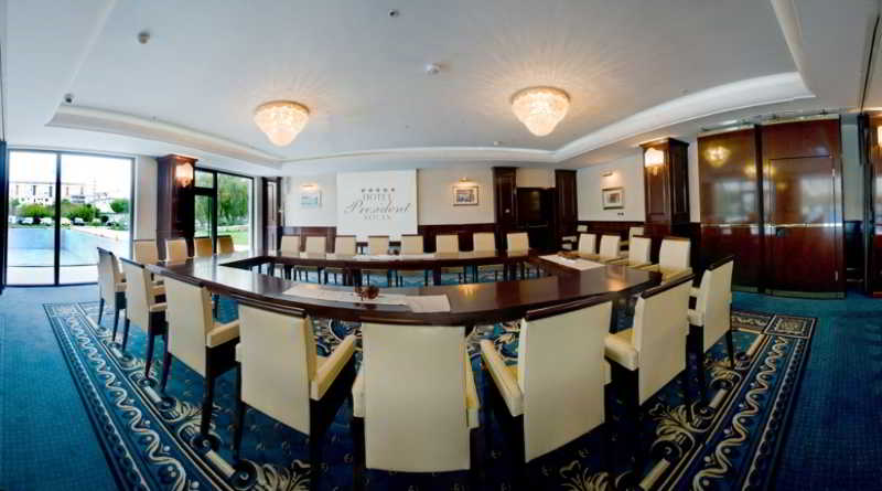 Hotel President