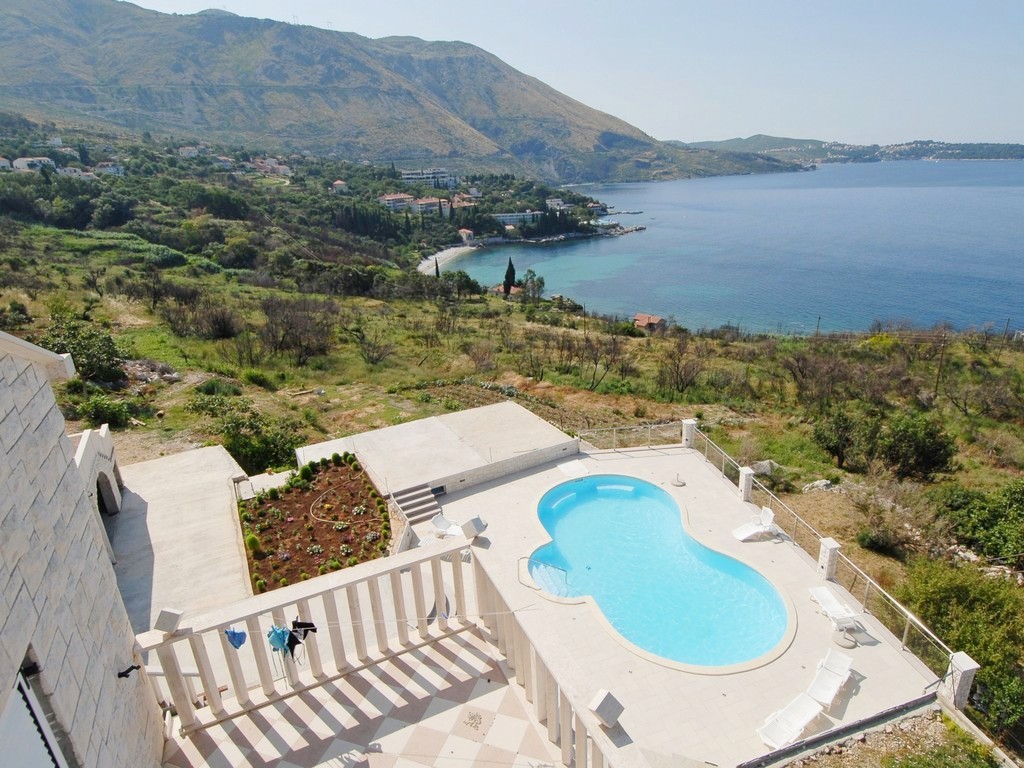 Marnic Apartments