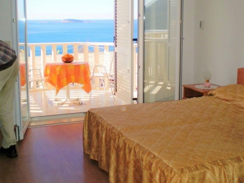 Marnic Apartments