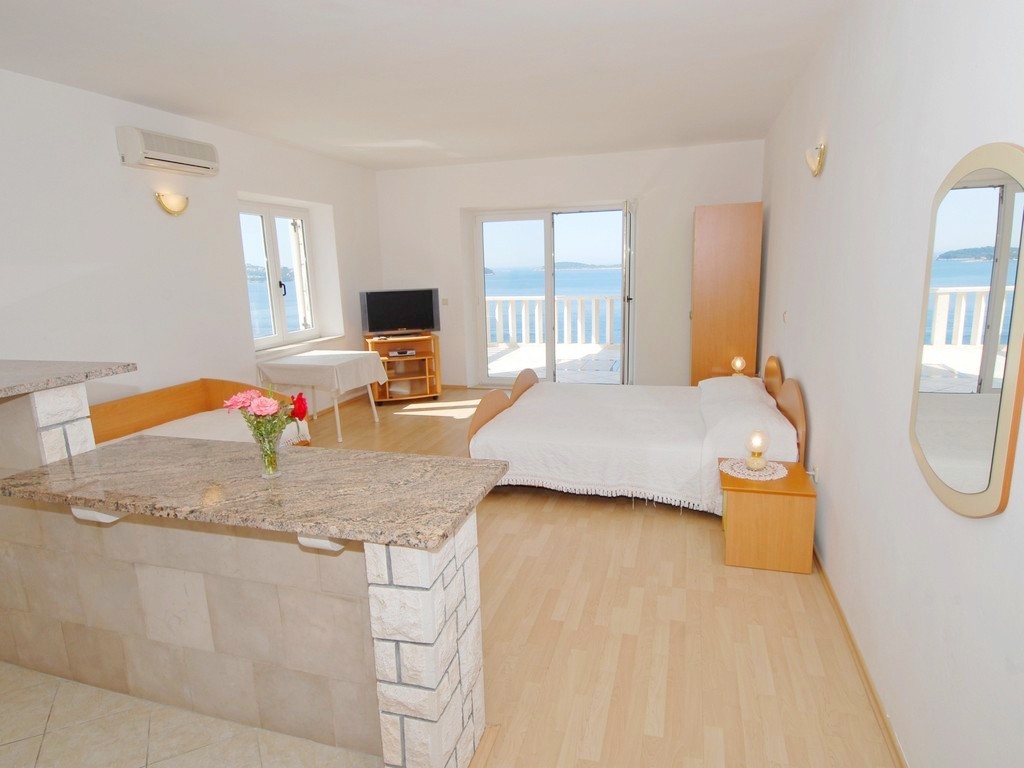 Marnic Apartments