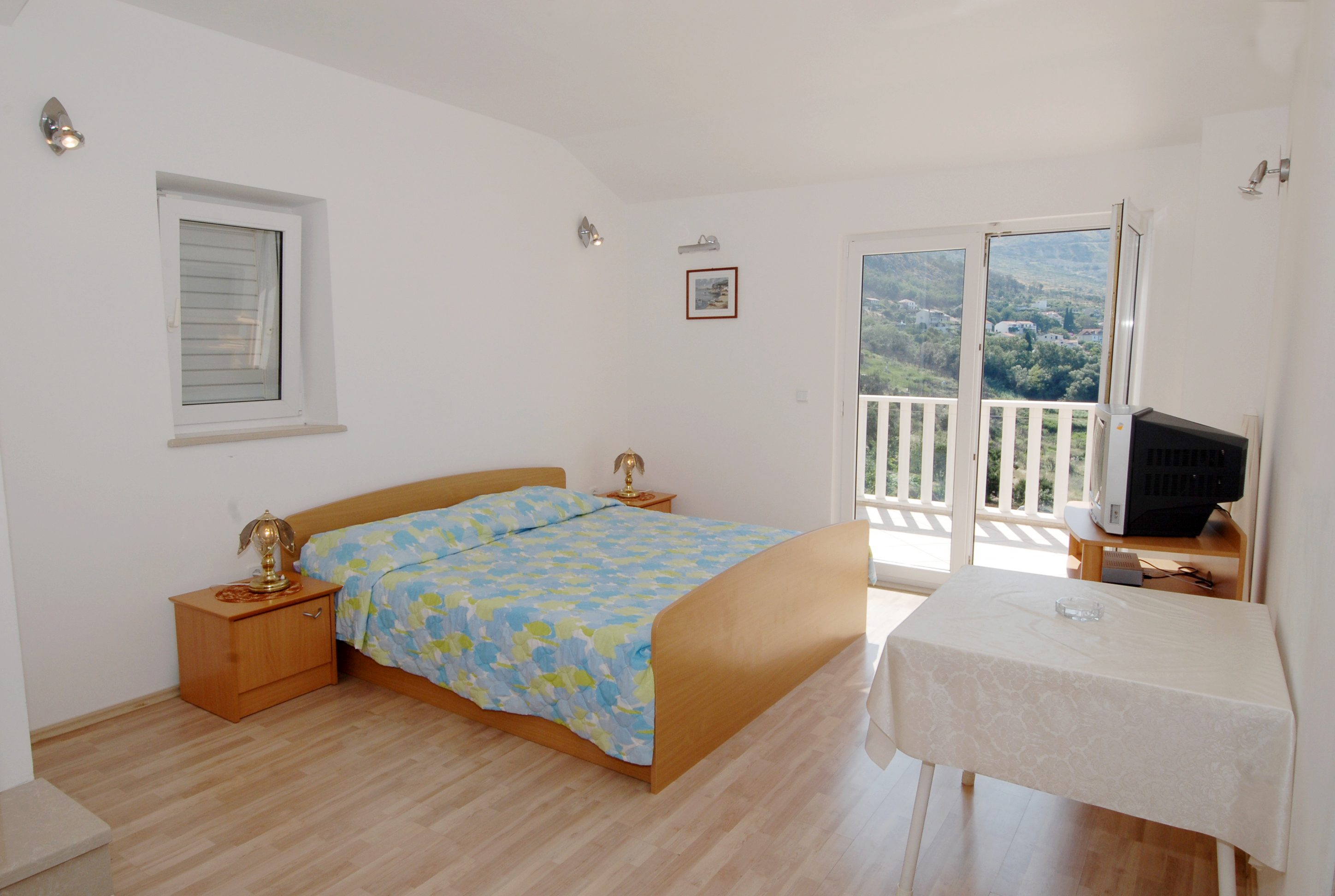 Marnic Apartments