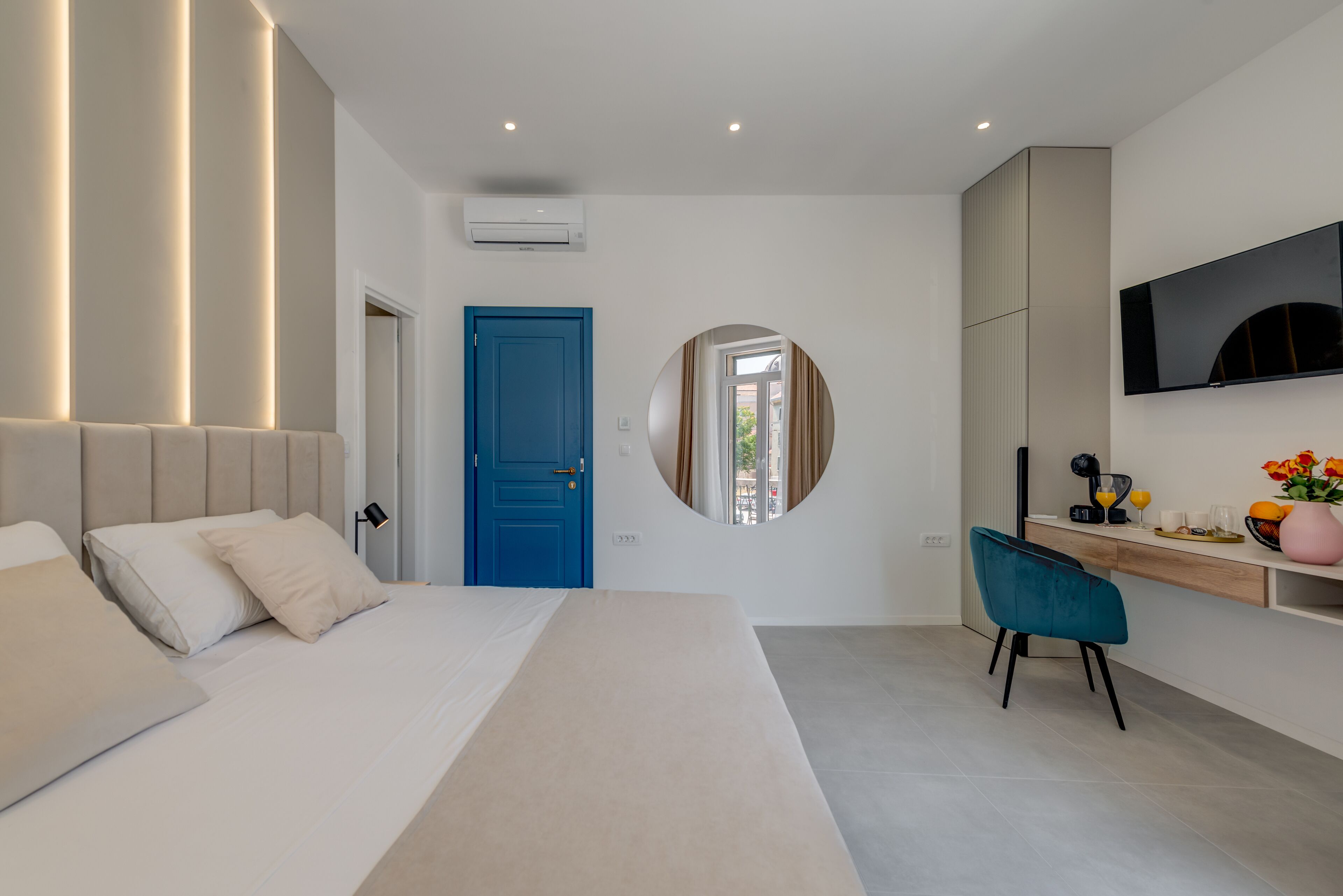 48 Rooms Split