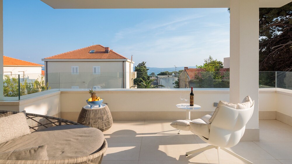 Alba Residence