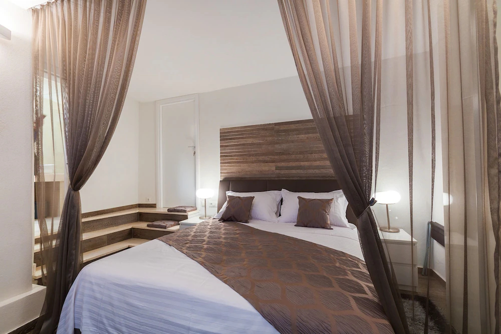 Apartments & Rooms Dujam