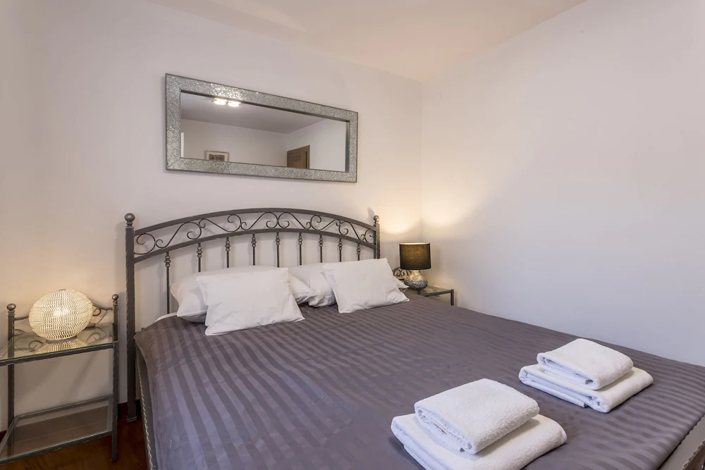 Apartments And Rooms Villa Erede