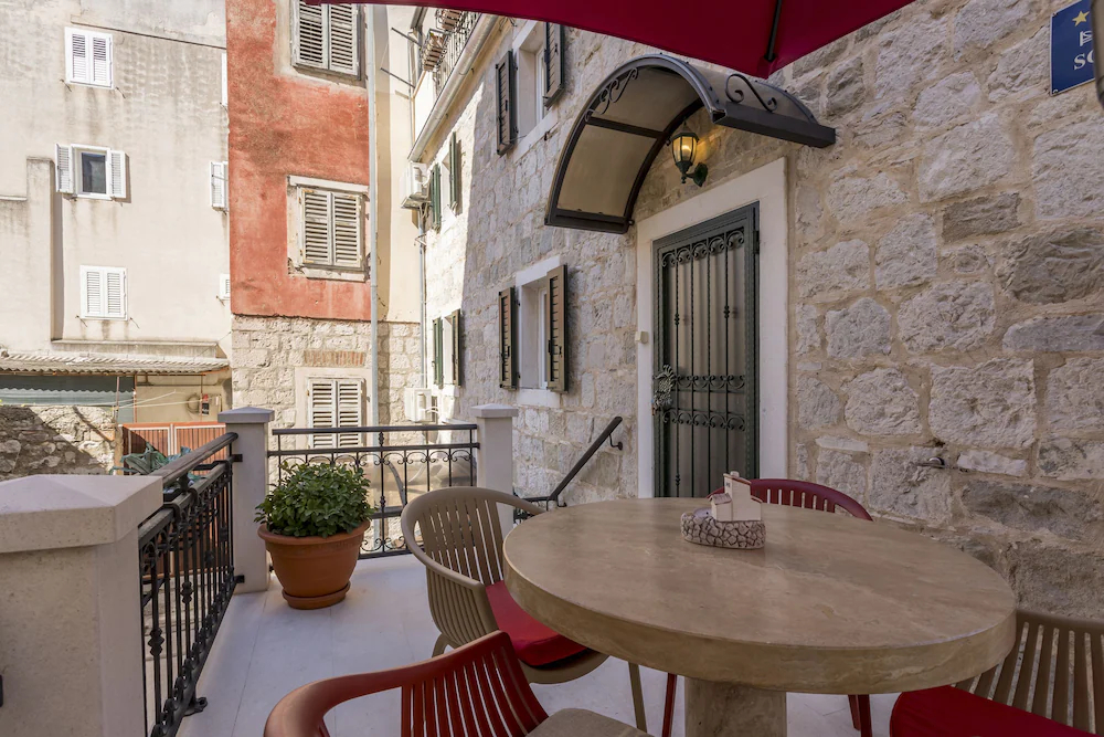 Apartments And Rooms Villa Erede