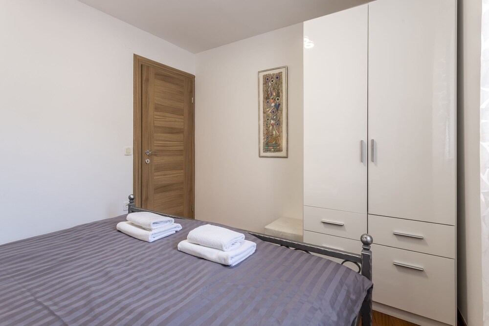 Apartments And Rooms Villa Erede