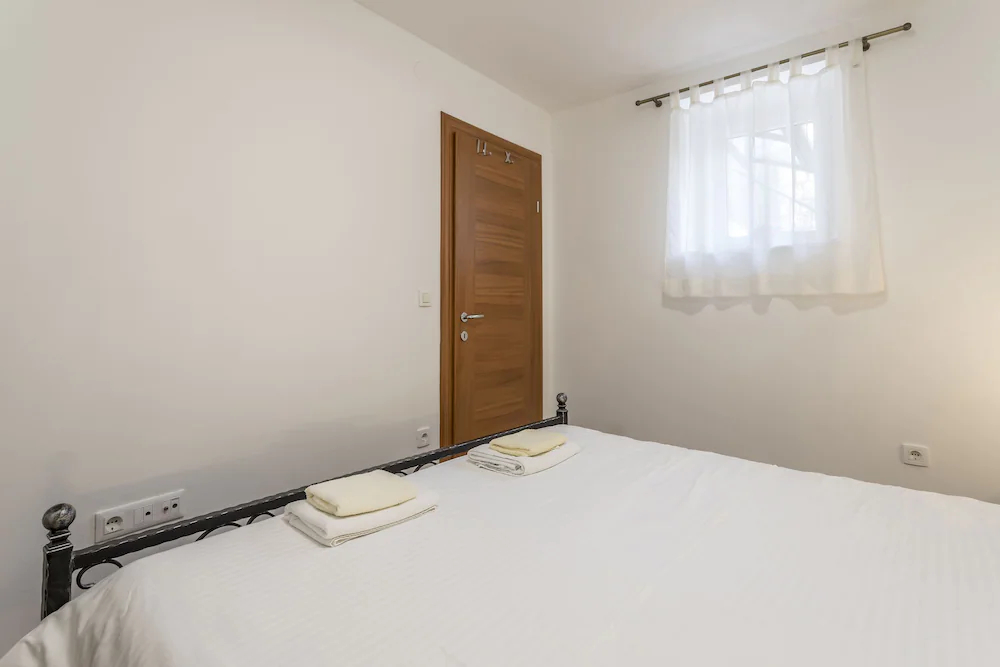Apartments And Rooms Villa Erede