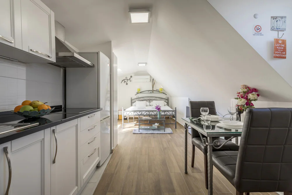 Apartments And Rooms Villa Erede