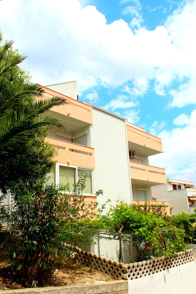 Apartments Cordis