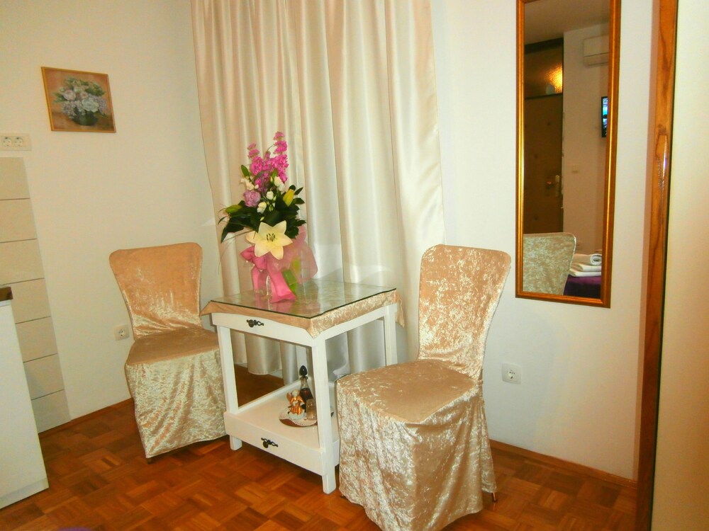 Apartments Cordis