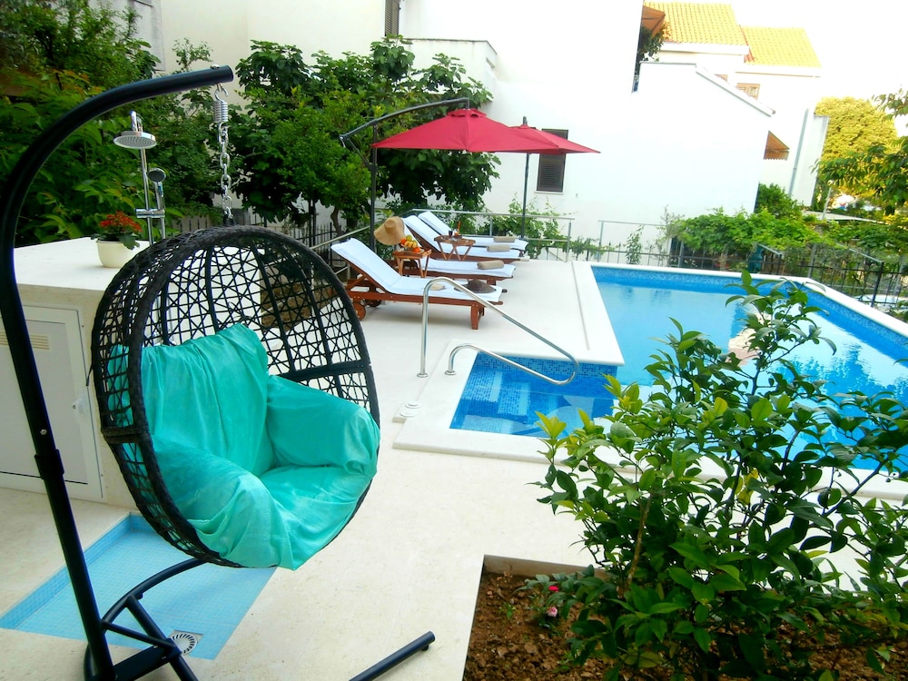 Apartments Cordis