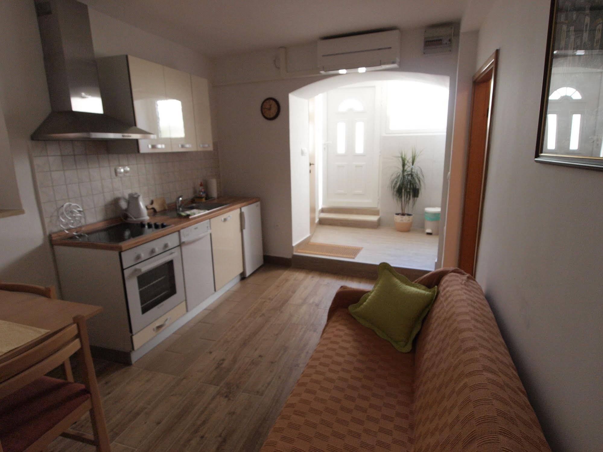 Apartments Gajeta