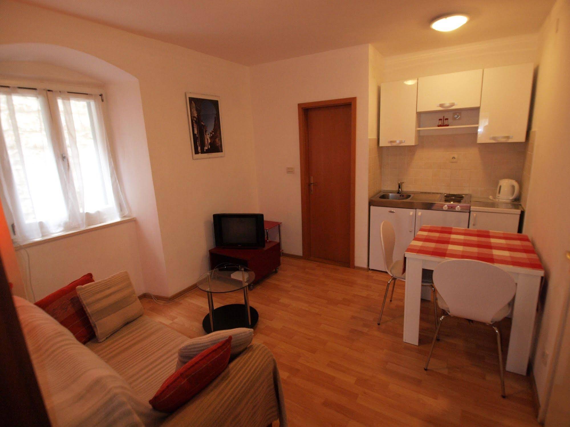 Apartments Gajeta