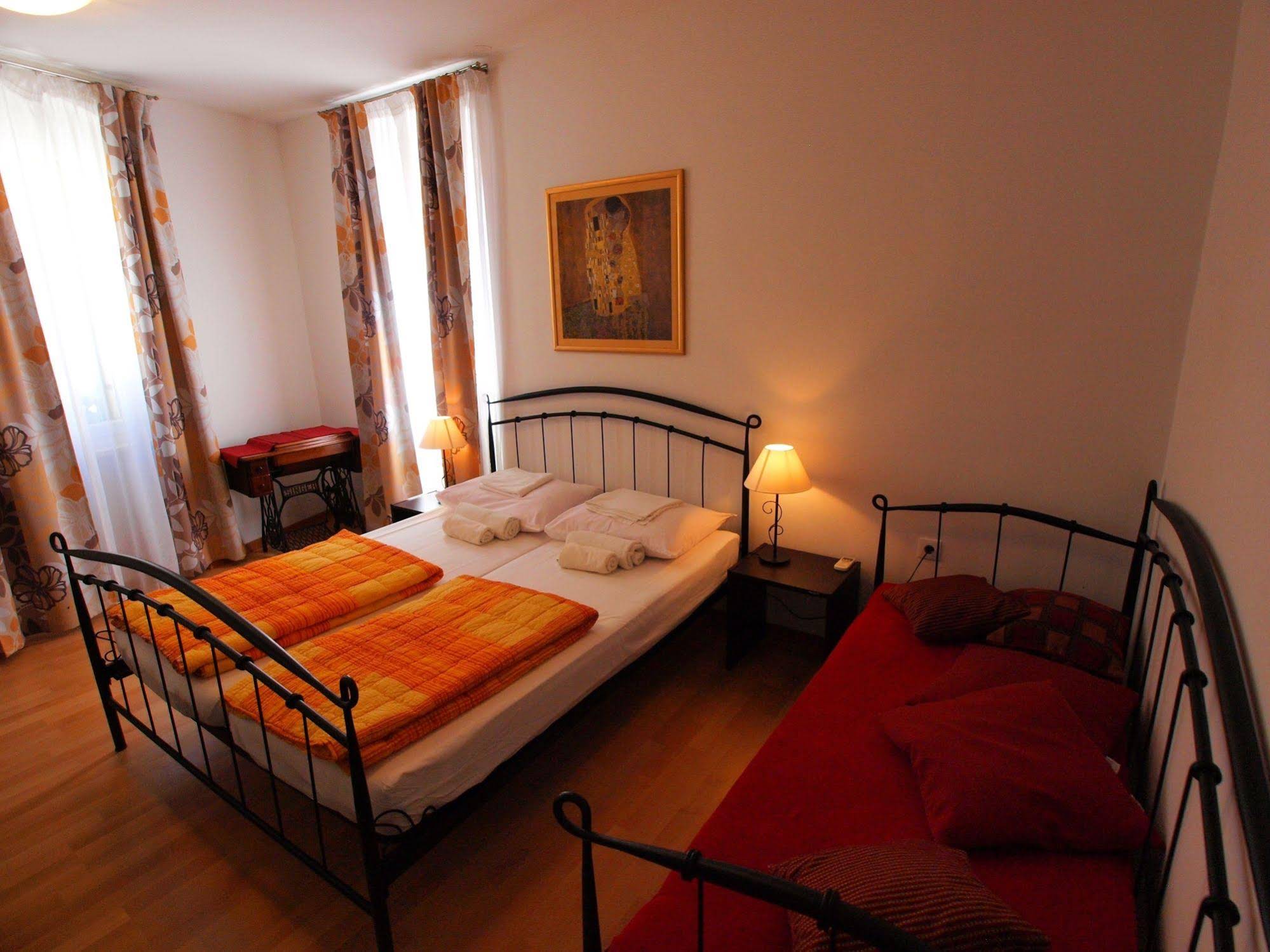 Apartments Gajeta