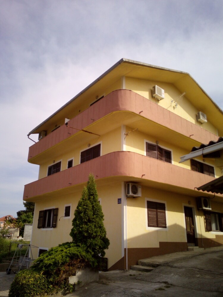 Apartments Linda