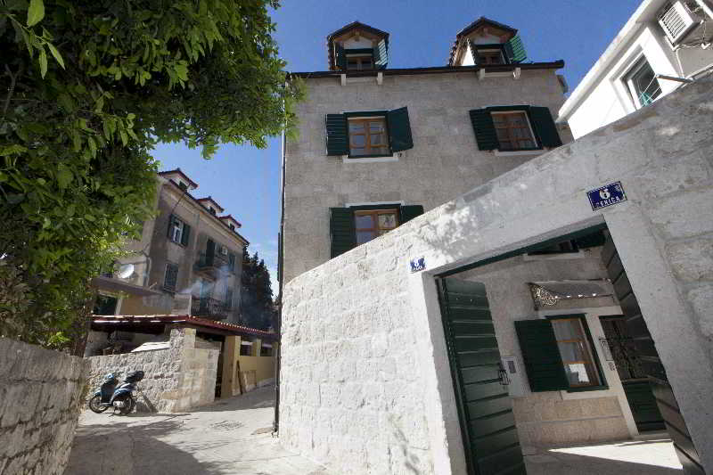 Apartments Perla