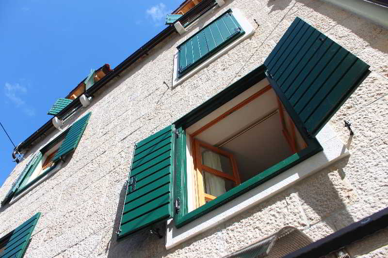 Apartments Perla
