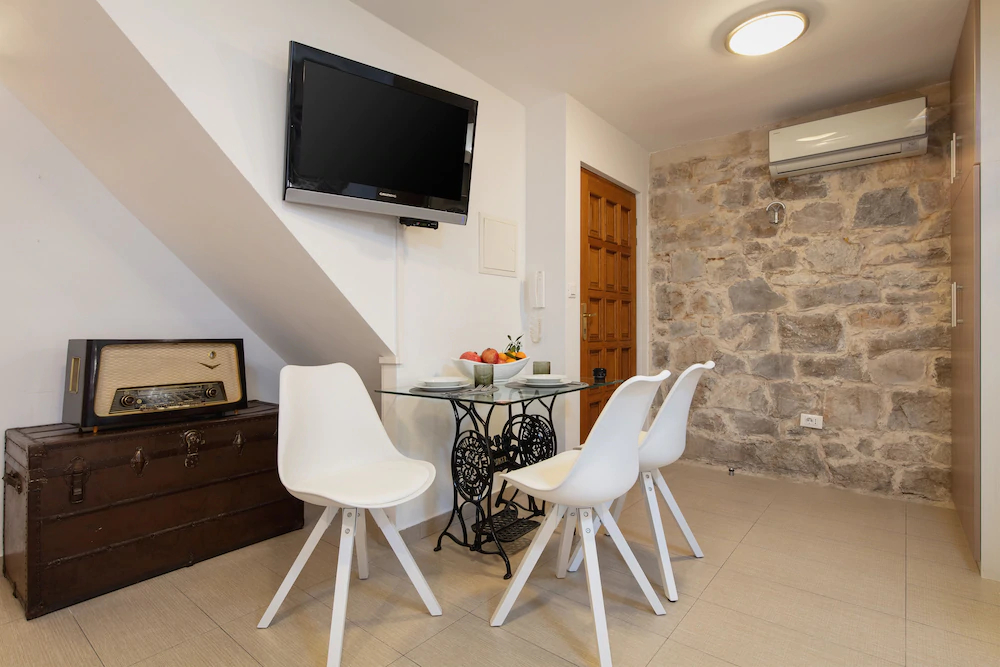 Apartments Vauquer