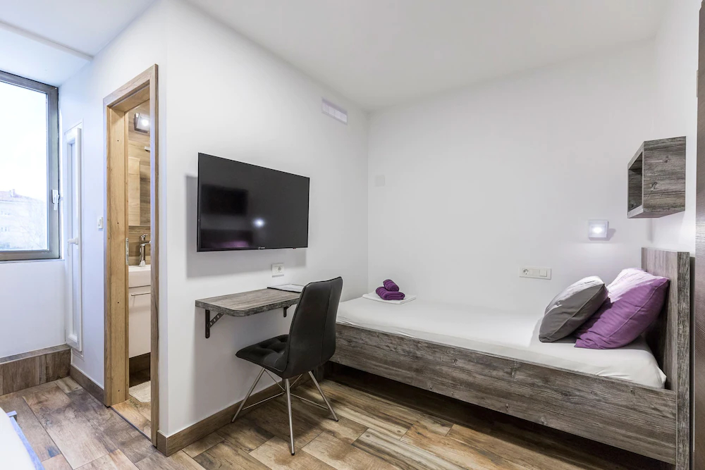 Apinelo Tower Rooms