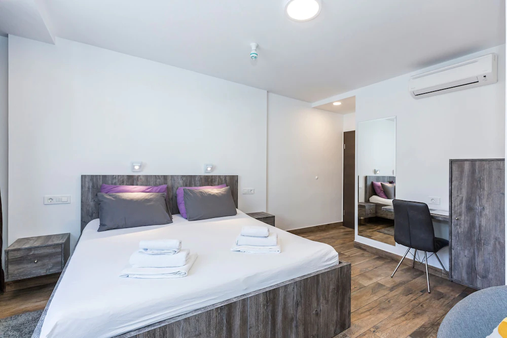 Apinelo Tower Rooms