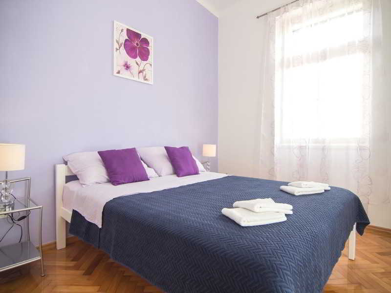 Apartments Sanda