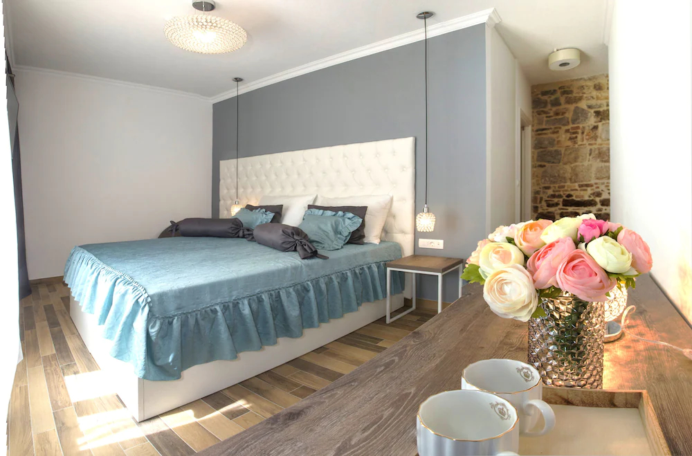 Aspalathos Residence