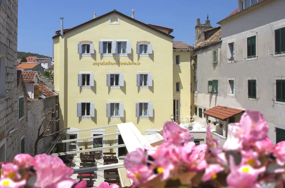 Aspalathos Residence