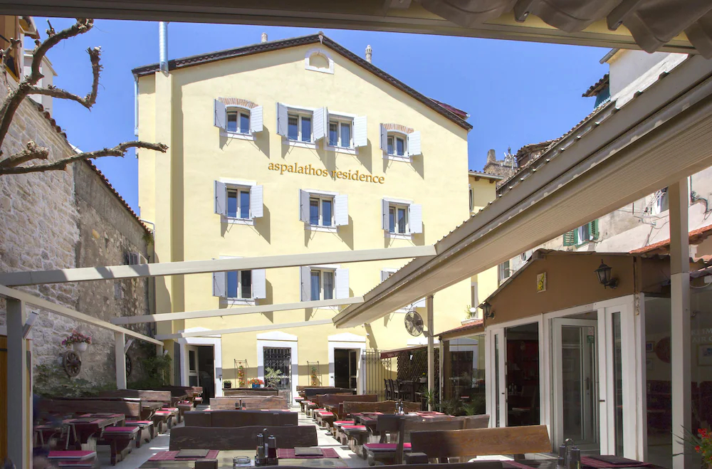Aspalathos Residence