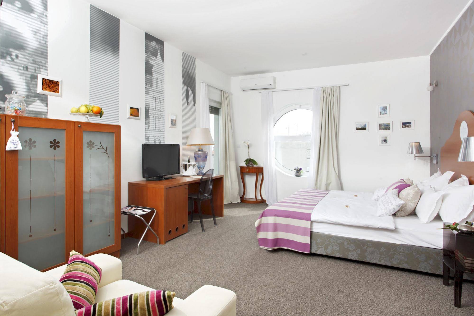 Boban Luxury Suites